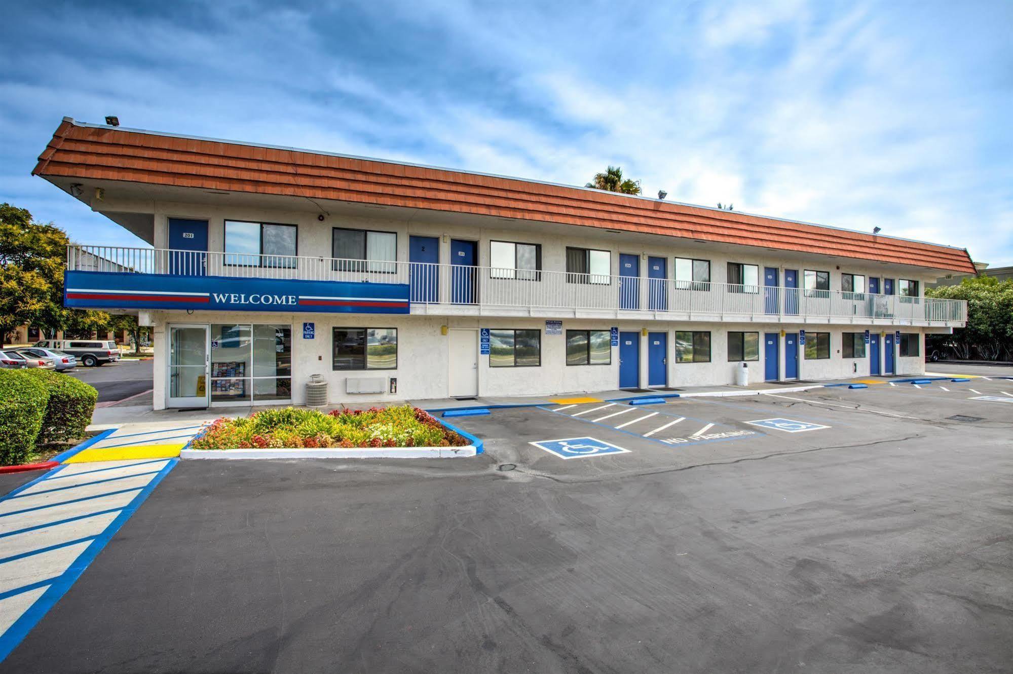 Motel 6-Vacaville, Ca Екстер'єр фото